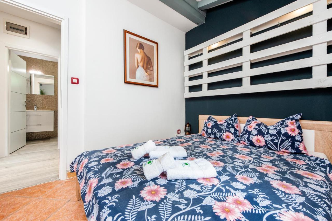 Mobile Homes Camp Green Garden Vestar Rovinj Exterior foto